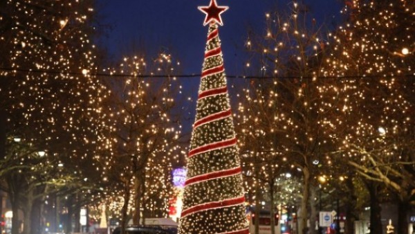 Traditional Christmas Holidays for Canada’s Greek Diaspora | A Russian